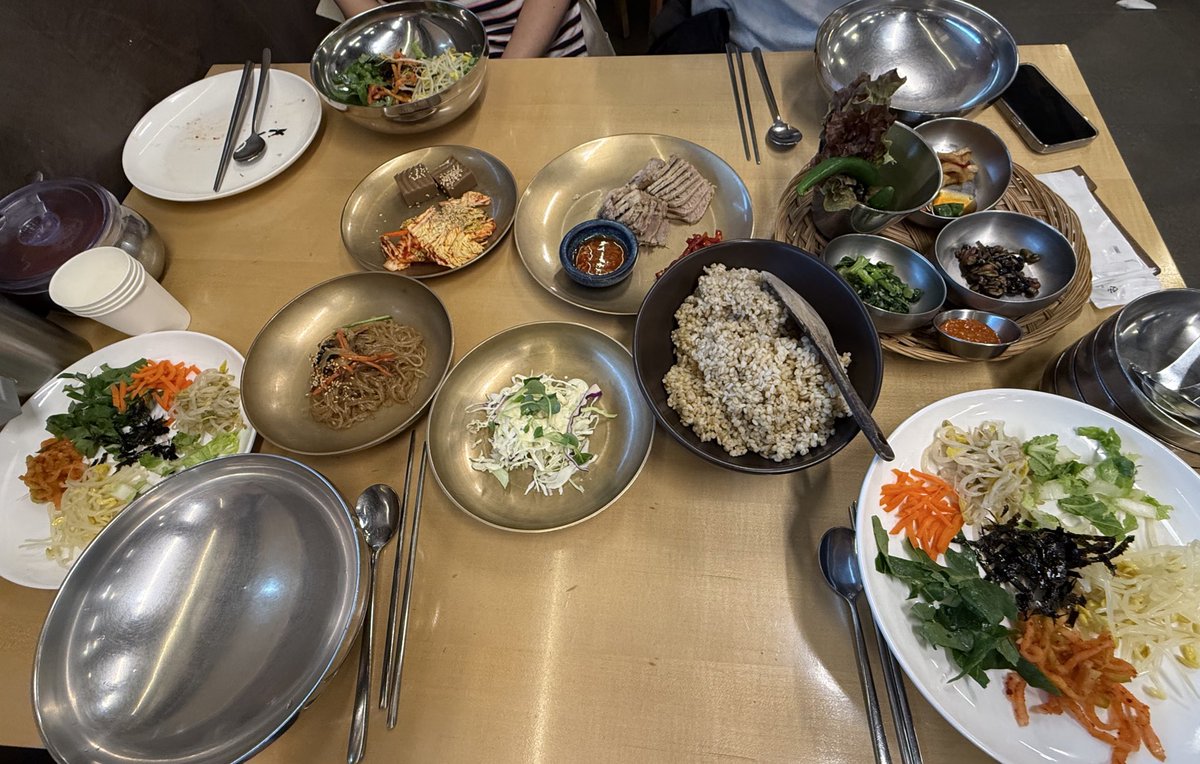 또복이들이랑 댕겨온 청주여행💕 
맛있더라 대산보리밥😭

@rim_sukidayo <a href="/zebalgebal/">온온</a> @nunu000924