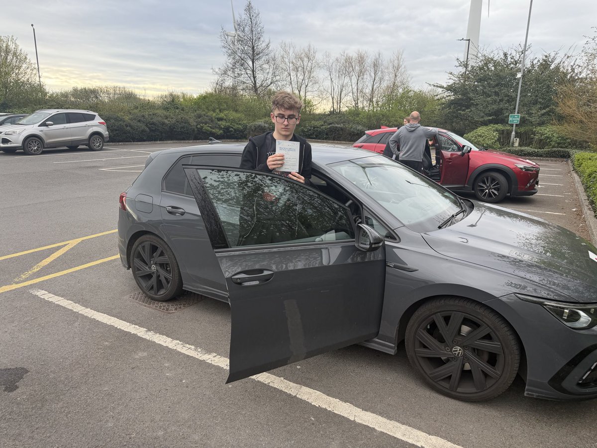 ricksdsb's tweet photo. Congratulations to Ned on passing his test today 1st time and zero driver faults (3 in a row)  with  https://t.co/N5V9Wxa9QR excellent dive Ned well mate. https://t.co/hZTV8iTAXy