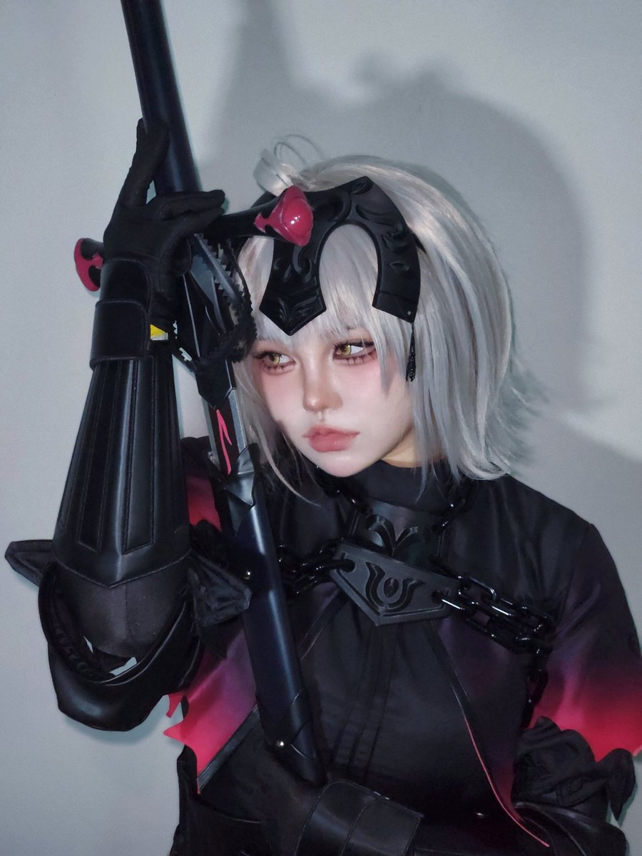 크로핀 tweet media