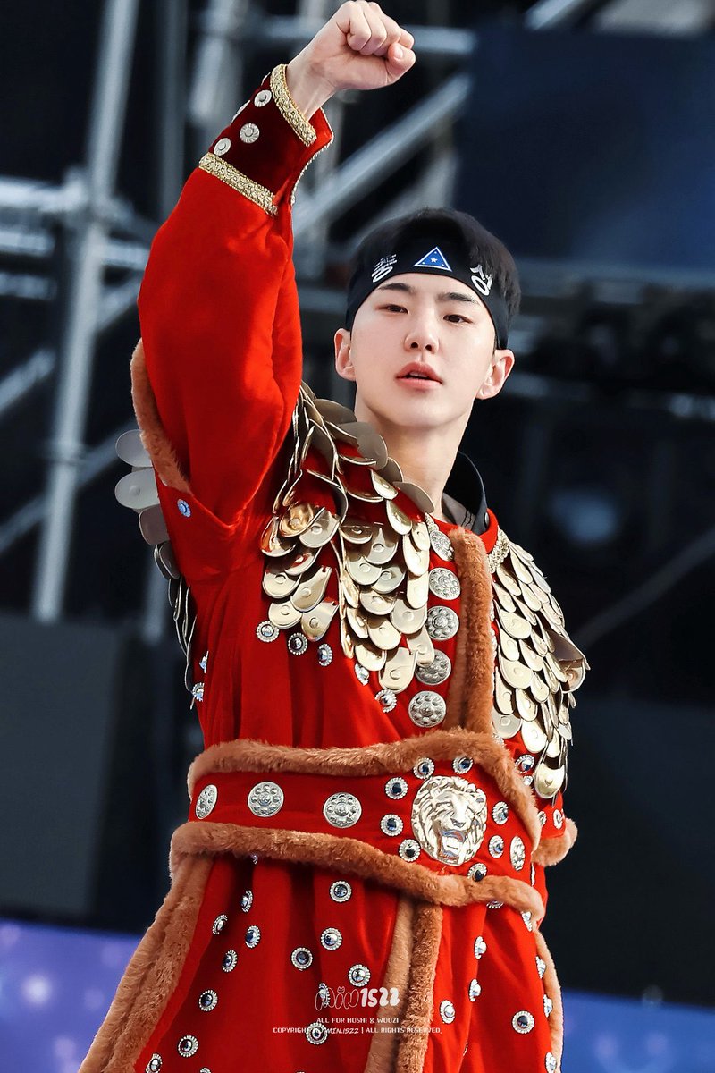 권순영 얼굴 tweet media