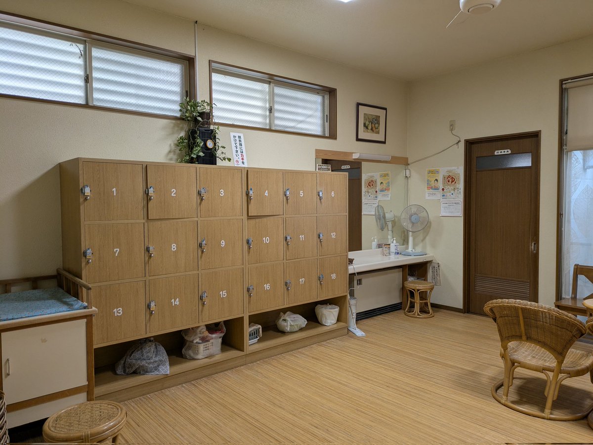 ごろり991 tweet media