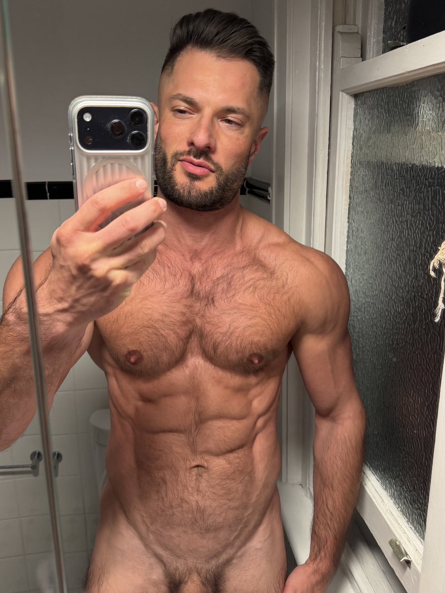 Gonna miss this fur 🛫