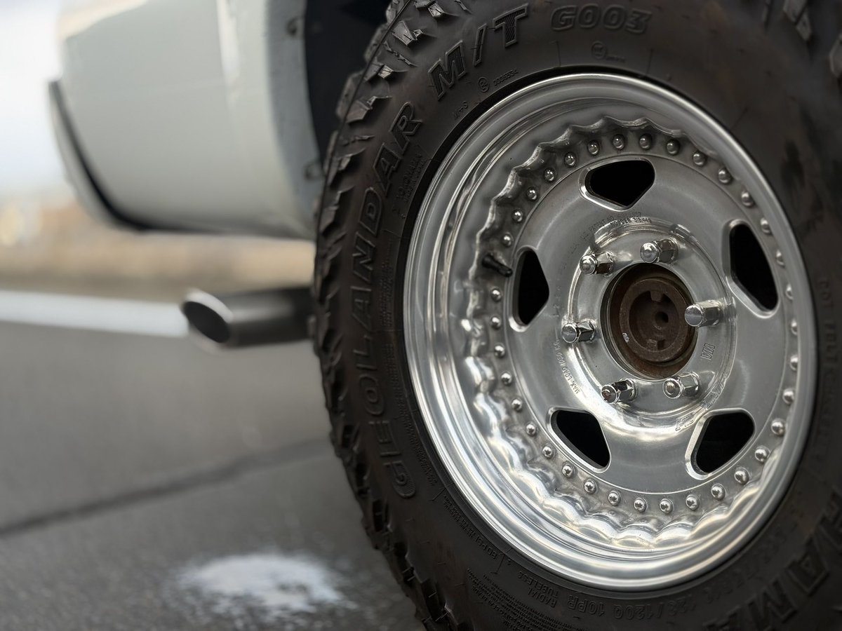 とくさん tweet media