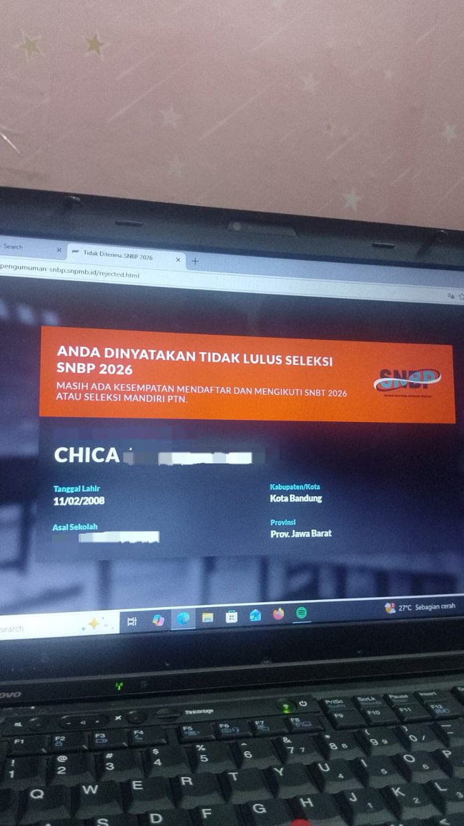 chica👩🏻‍💻 otw membantai utbk. tweet media