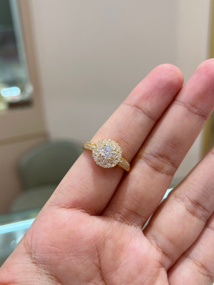 xxfinaaa's tweet photo. Selain habib, i suka betul tengok brand niii punya cincin &amp; gelang. CANTIK NAMAMPS 😭 timeless &amp; modern design. Harga pun murah dah termasuk upah! ��✨ KITA LOVEEEE!!￼ https://t.co/i81yjmeLzN