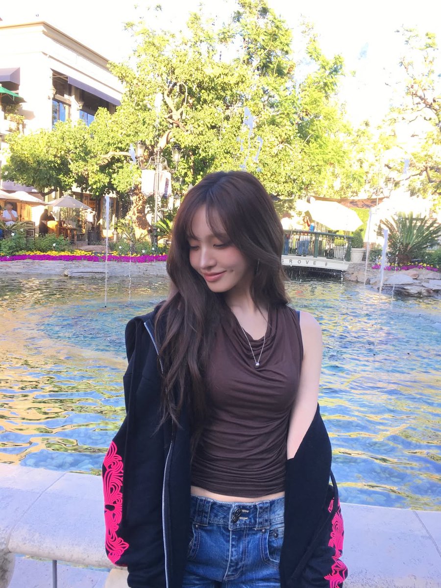 NyangLiz 🐱🐯🐵🐷 tweet media