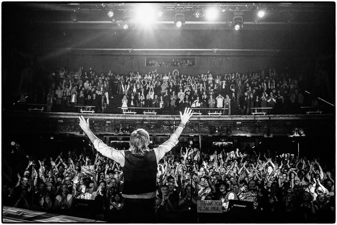 We can't believe our eyes! <a href="/PaulMcCartney/">Paul McCartney</a> rocked The Fonda 🎸