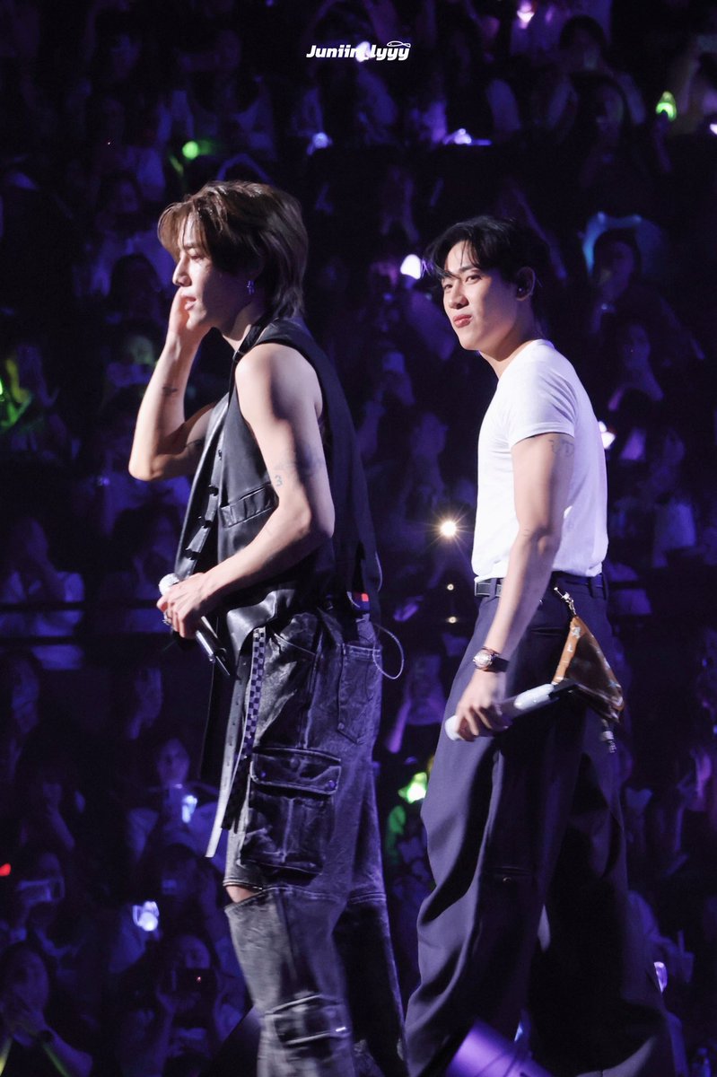 น้องแบมจะไปรู้อะไร                 พี่มาร์คจะไปรู้อะไร