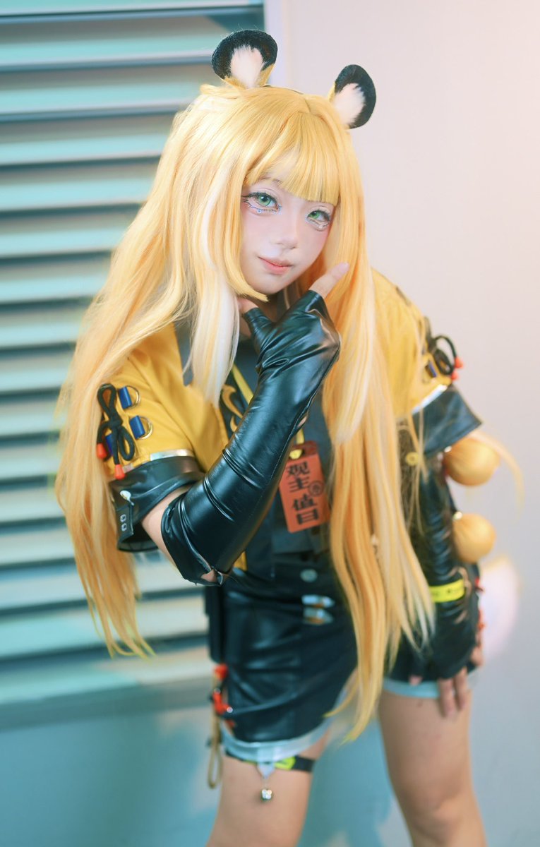 아이템 tweet media