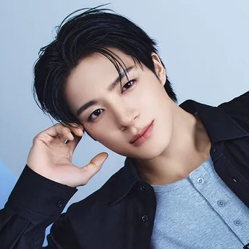 아따 :3 tweet media