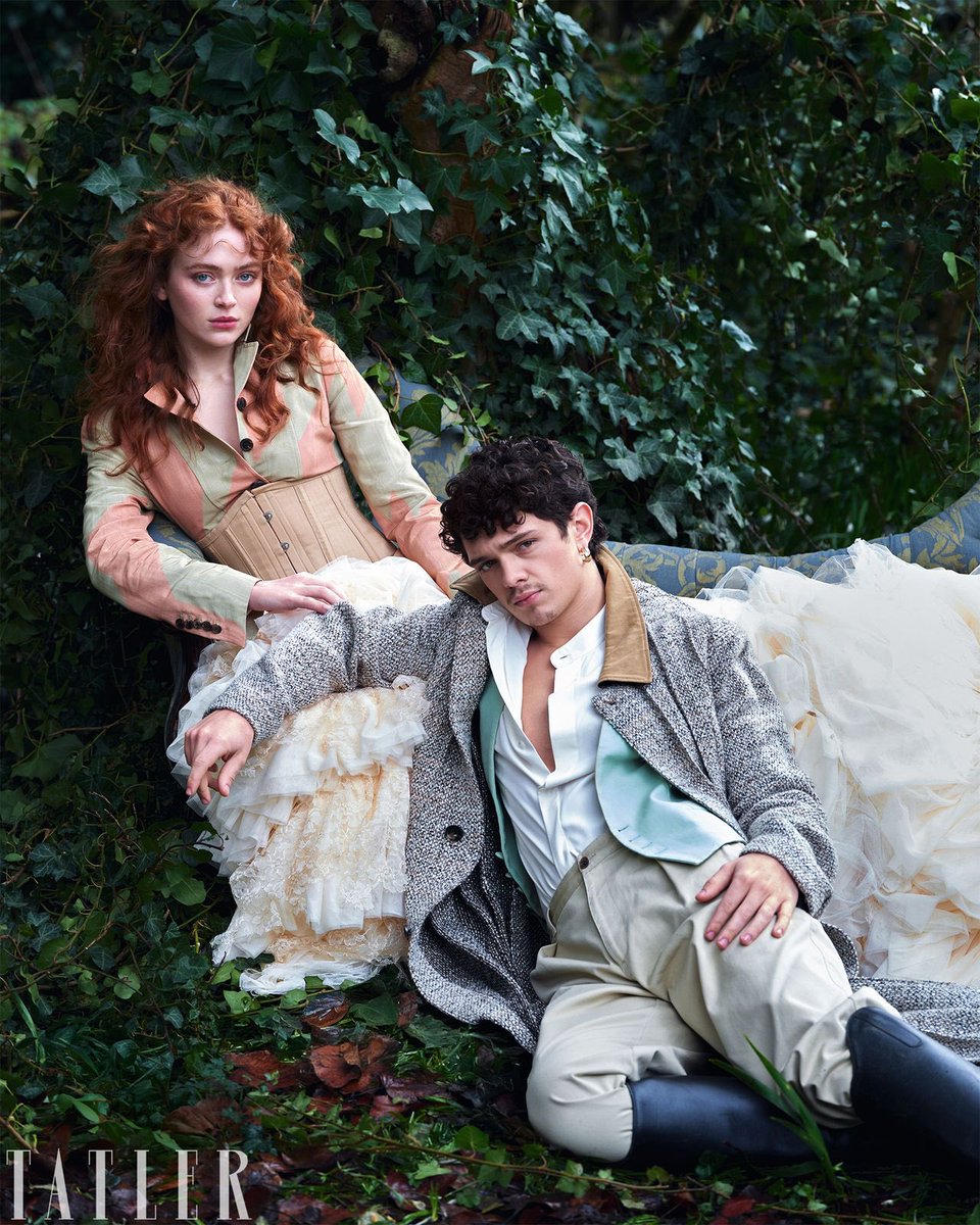 Sadie Sink and Noah Jupe shot by Oli Kearon for Tatler 📸

🔗 tatler.com/article/sadie-…