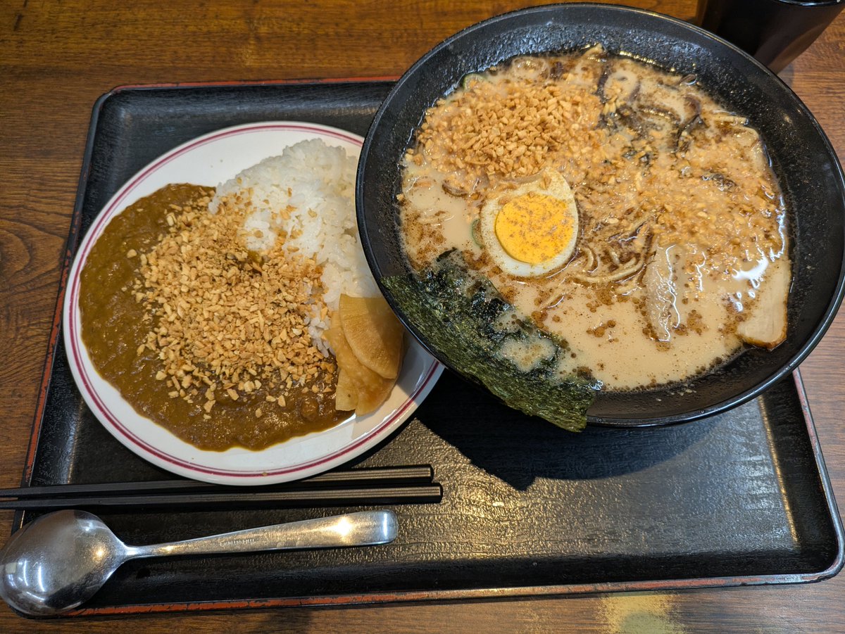 えくたん tweet media