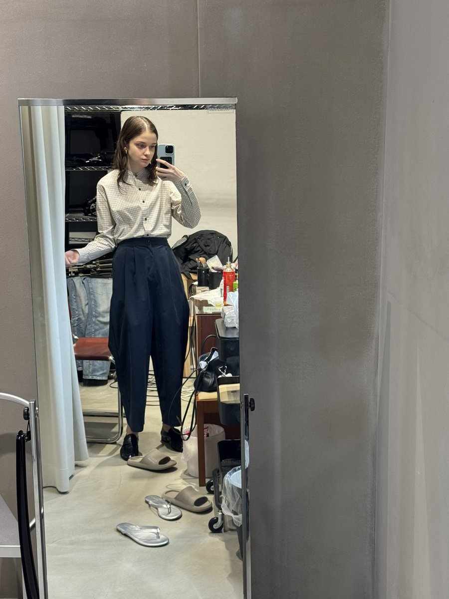 японизирова(н,нн)ая Арёнка 🐸 tweet media