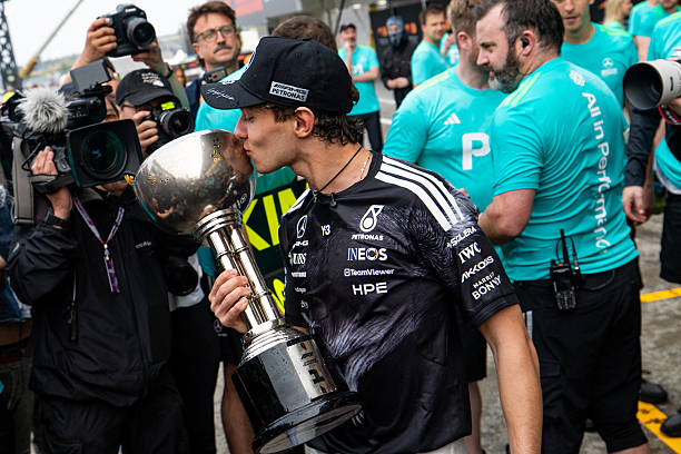 MotorTimeES's tweet photo. 📻 ¡A partir de las 20:00, nueva cita en https://t.co/USrDaTu4W4!
🎦 Con sorpresa incluida: @PauNavarroF, ganador del #Dakar2026 en Challenger, estará con nosotros.
🗣️ Todos los detalles del #JapaneseGP🇯🇵 además de lo ocurrido en el #INDYBHM🇺🇸
#OndaPoligono #MotorTime https://t.co/lXqUs1ZtXl
