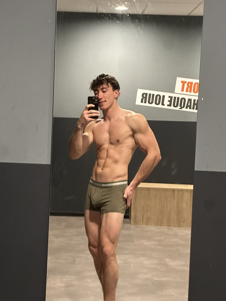 Podofitlive tweet media