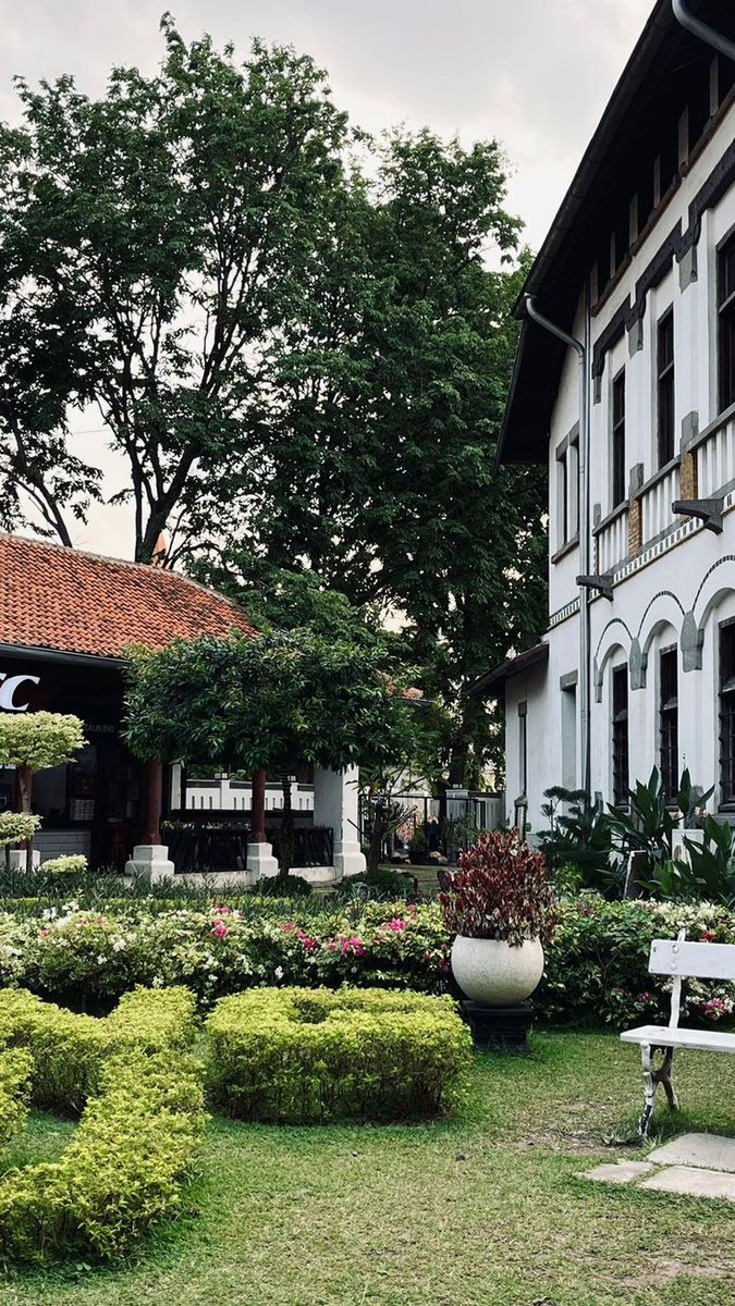 The Sketch Designer tweet media