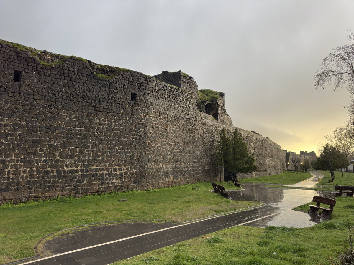 Noêsis noêseôs tweet media