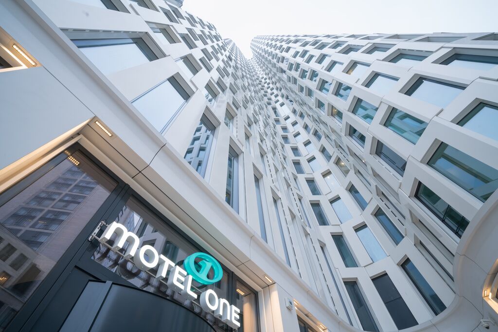 Alan Blakely tweet media