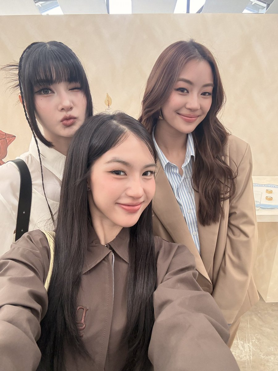 pangjiewr tweet media