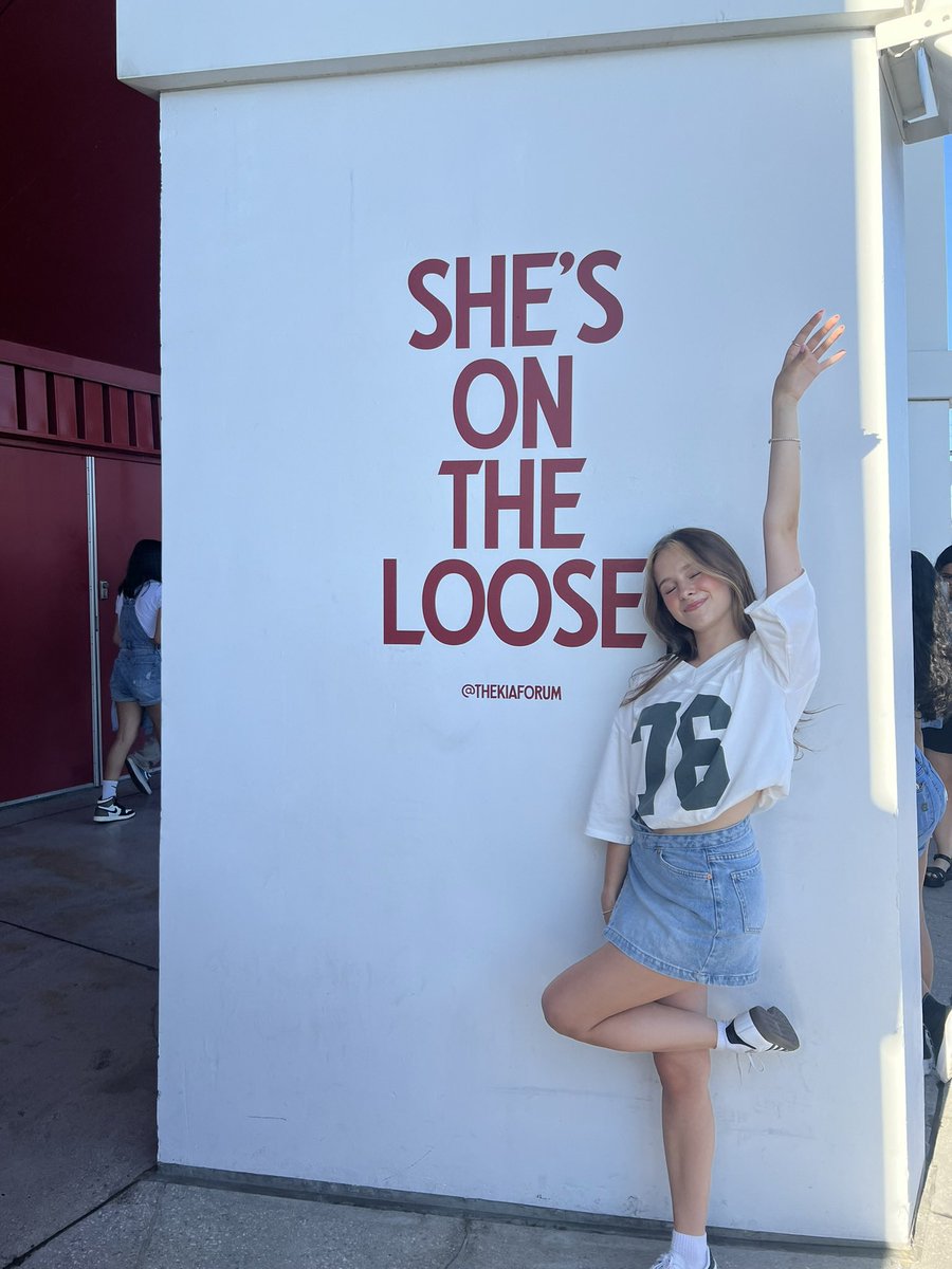 caitlin ੈ✩‧₊˚🗝️ tweet media