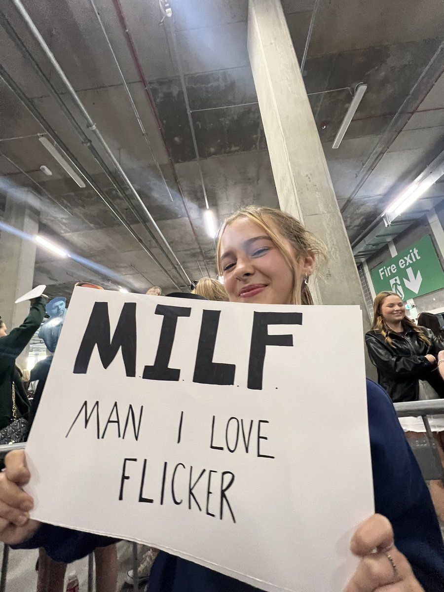 caitlin ੈ✩‧₊˚🗝️ tweet media