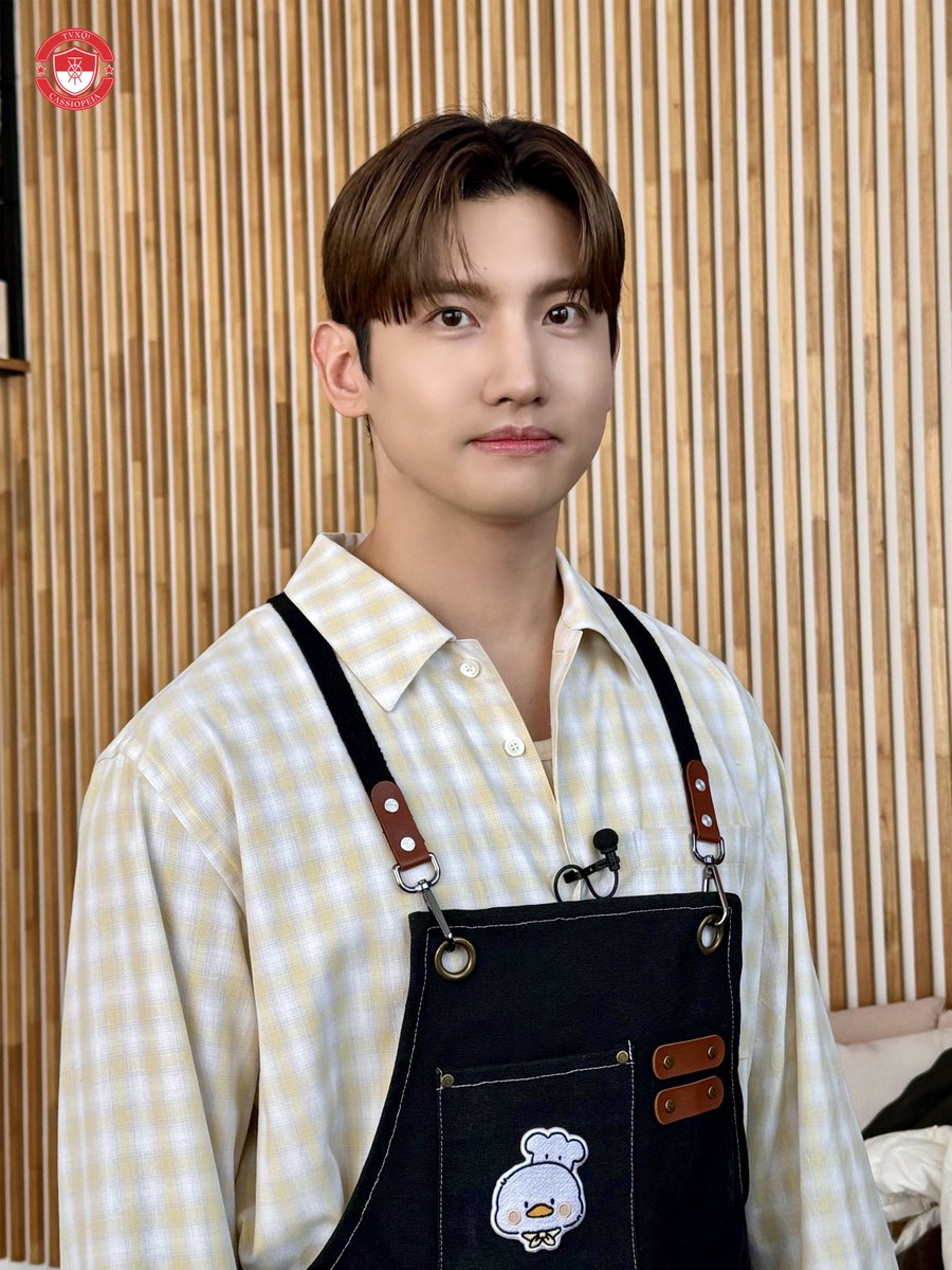 𝒞𝑀 tweet media