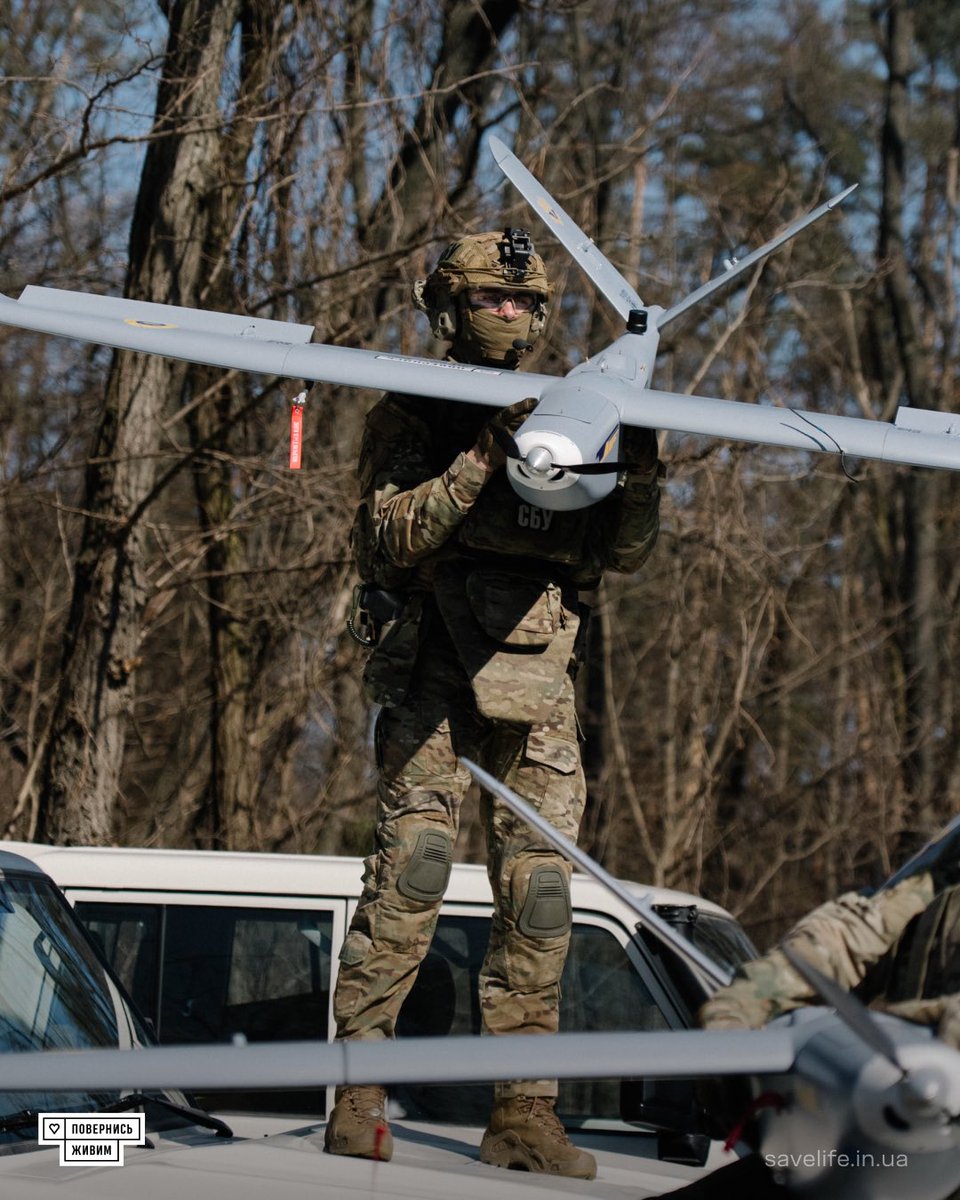 Повернись живим tweet media