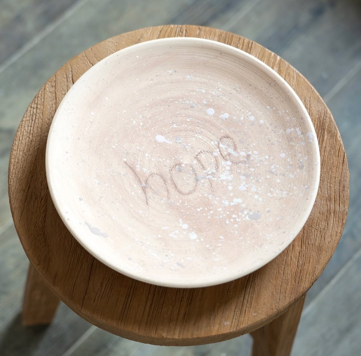 lu saw hobi 💚 tweet media