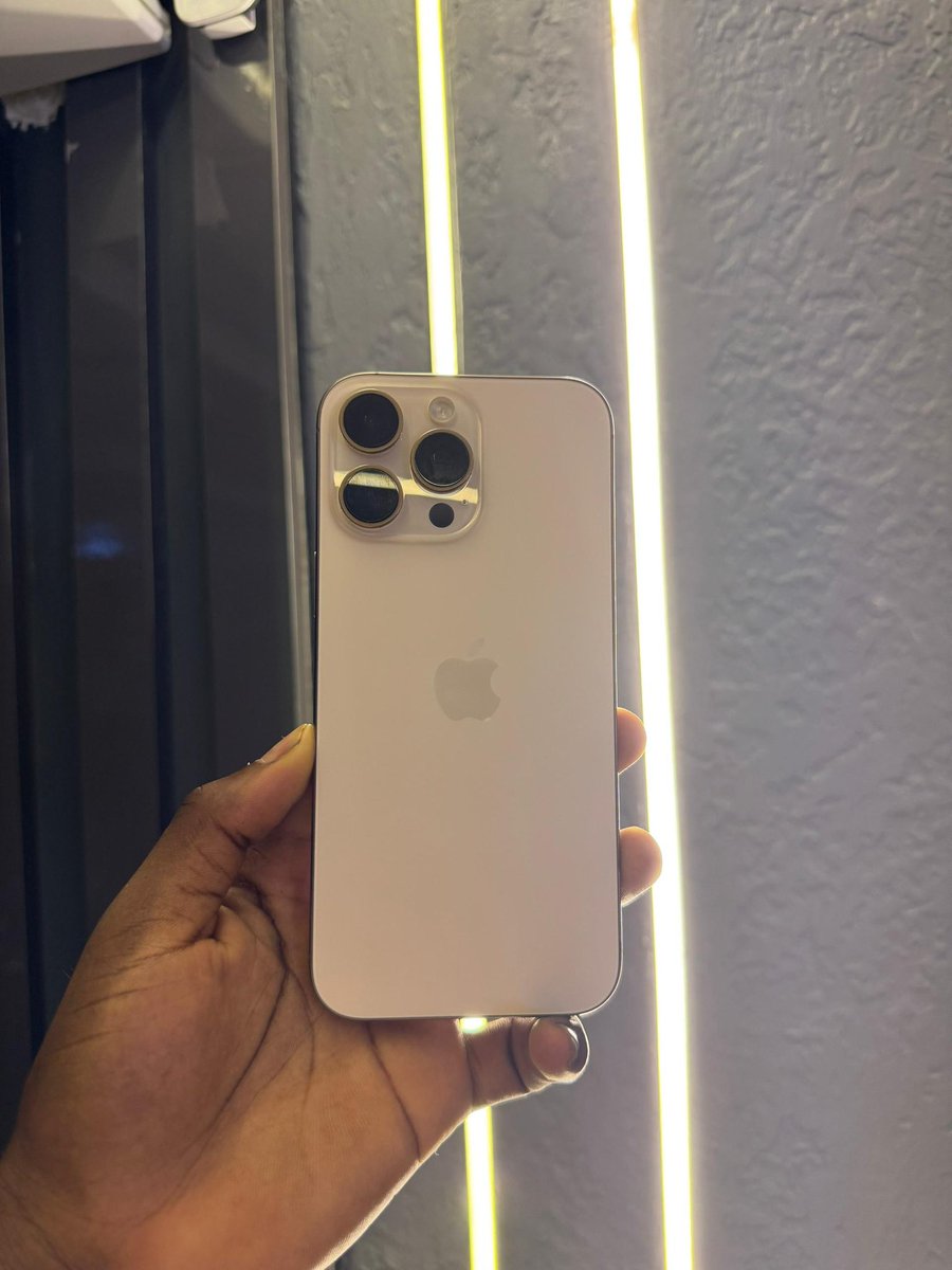 𝑨𝒚𝒐 x 𝑮𝒂𝒅𝒈𝒆𝒕𝒓𝒐𝒏 𝑯𝒖𝒃 tweet media