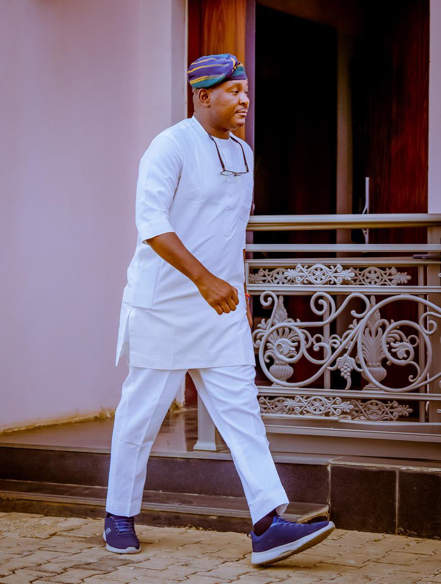 LEGENDARY J.O.E tweet media