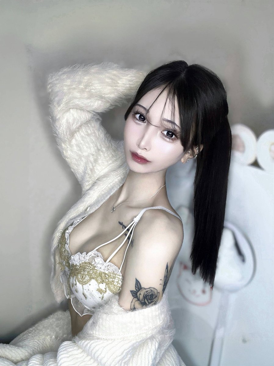 Amatsuka_215's tweet photo. へーそんな子で満足してるんだ。 https://t.co/ugcZmkKrtc