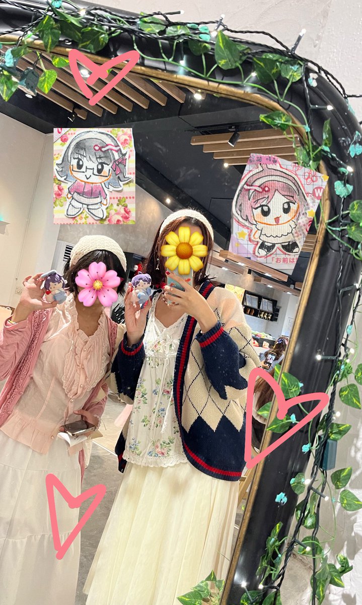 mintjelle's tweet photo. oshimaxxing once again w @senageng 🪼💖 ueueue can’t believe marchayel is abt to be over aaa it’s been fun openly loving the fishie all month long 🥹 can’t wait to do it all over again next year!! 

(still kinda on break, but i’ll ease myself back in soon!! take care y’all <33) https://t.co/WD8UwaWyiT