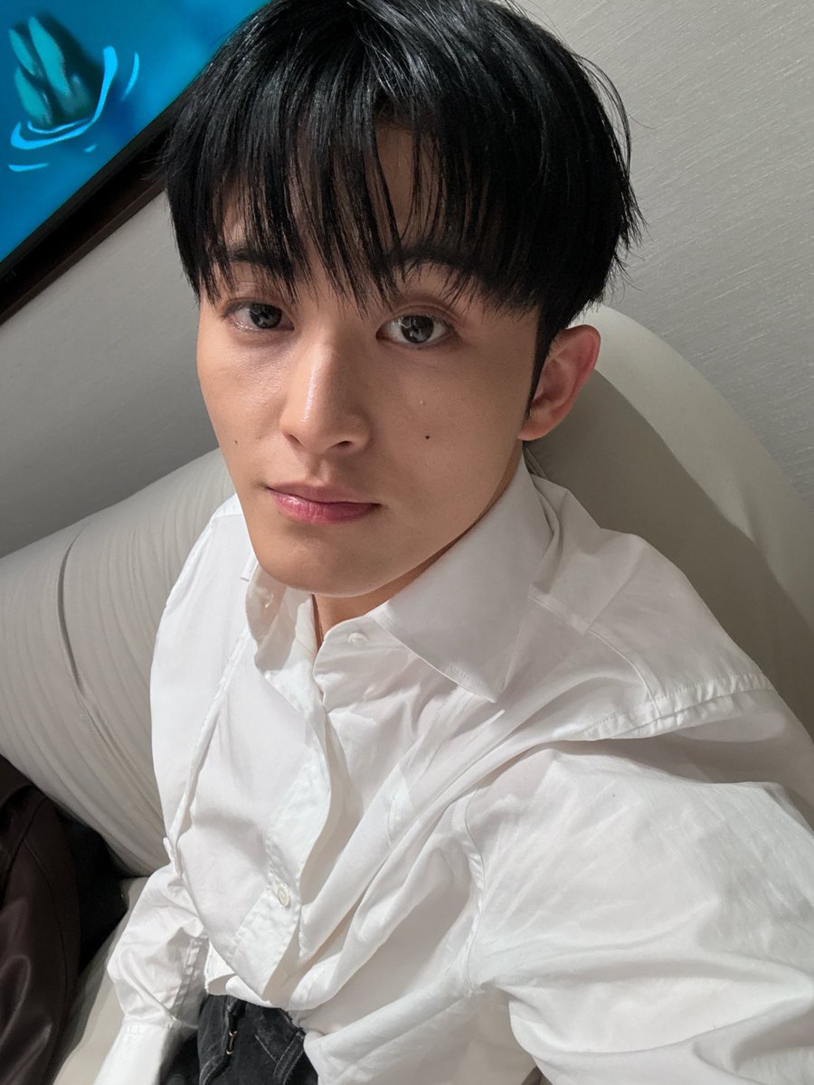 markyuppi's tweet photo. mark lee bbl

he's so handsome<333 https://t.co/ly2uDbVfzS