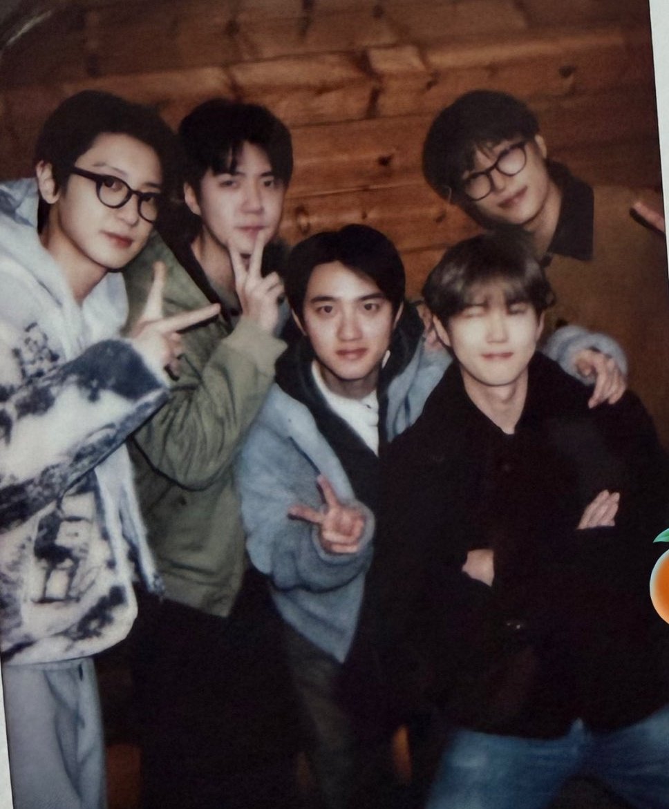 Aℓℓ About #EXO tweet media