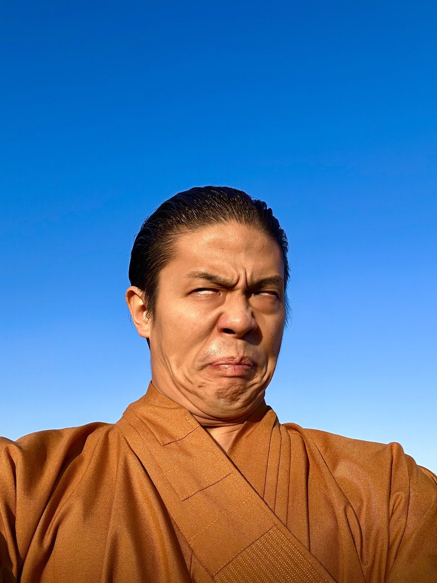 萬(まん) tweet media