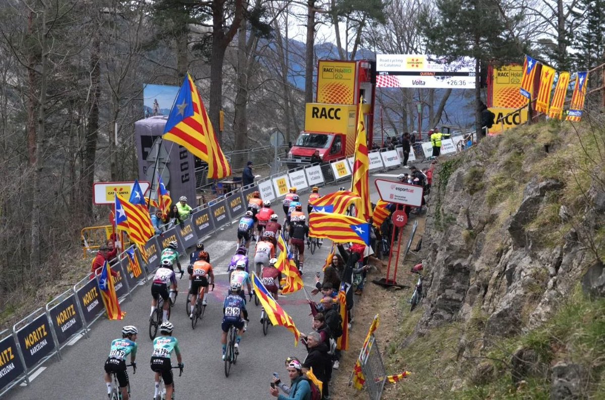 Junts Parlament tweet media