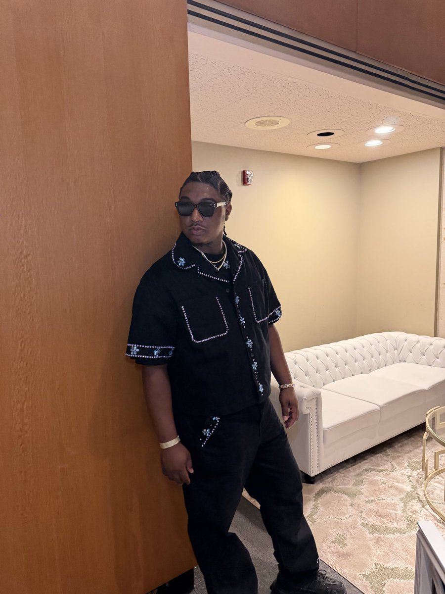 _nolandsledge's tweet photo. Since I never post on here. 🖤 https://t.co/d9IcdncxiD