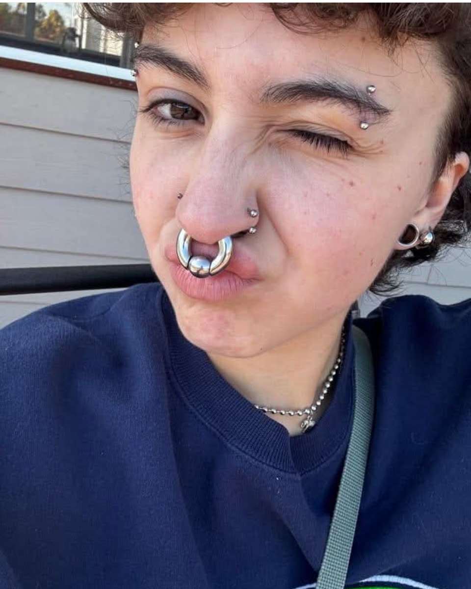 gauchecaca tweet media