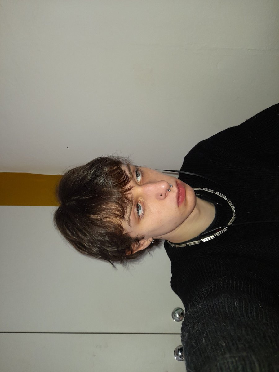 jules ☭ tweet media