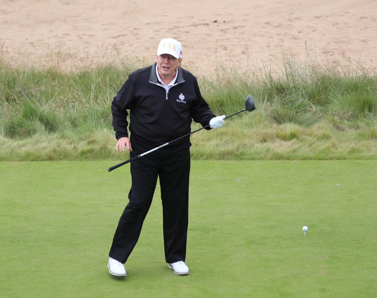 Le Parisien tweet media