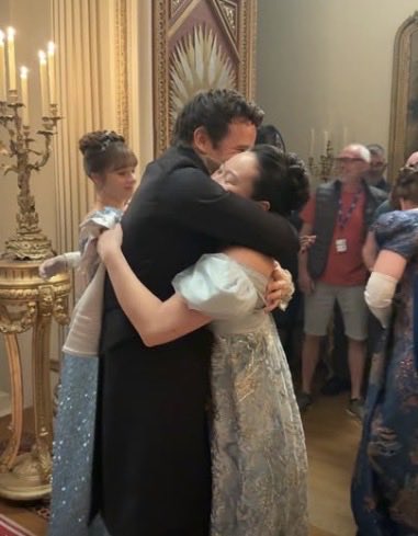 SilveryGloss's tweet photo. Somebody came on the last day of filming and made sure I enjoyed every second of it. 🤍 https://t.co/QZf6qeHcHy