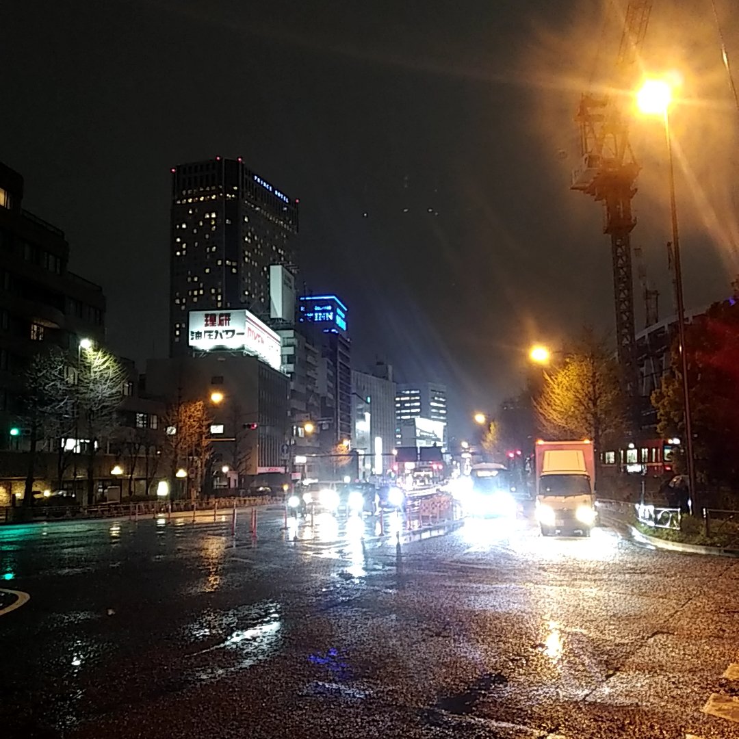 140cDeSolitude's tweet image. Après le #travail, je vais quitter #Shinagawa bientôt. Il pleut à nouveau. #soir