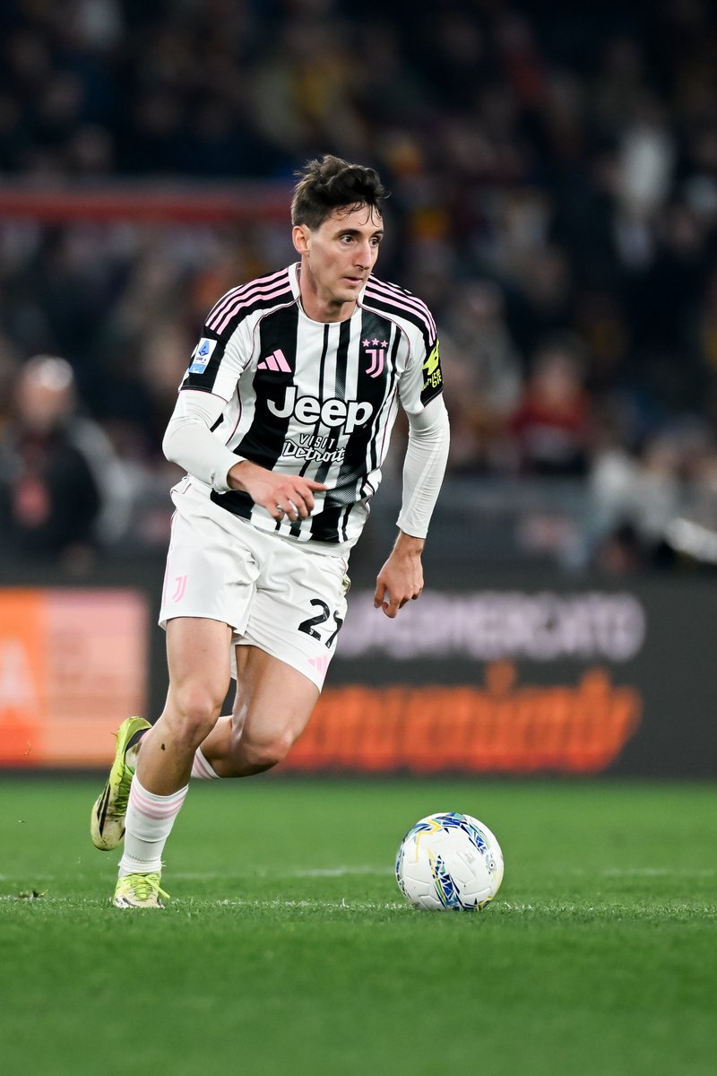 JuventusFC tweet media