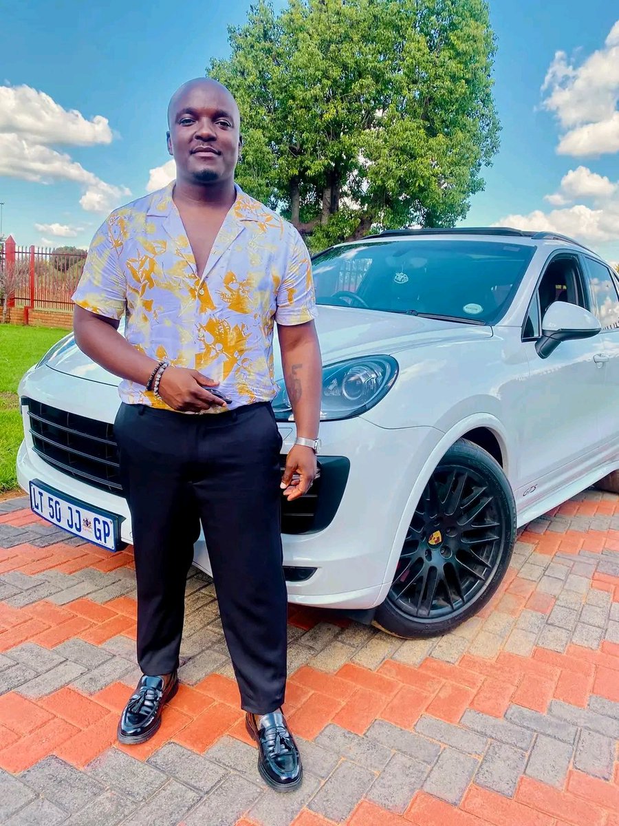 Commander!!! tweet media