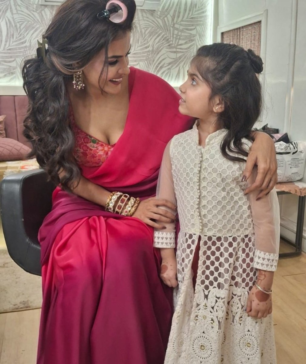 𝘱 {𝔞𝔥𝔞𝔫𝔞 𝔟𝔞𝔡𝔡𝔦𝔢 𝔰𝔱𝔞𝔫🥵💅 }⋆.°🦋༘⋆ tweet media