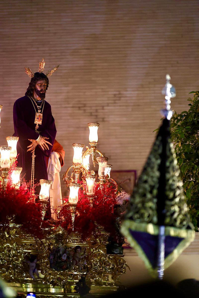 Virgen de los Reyes tweet media