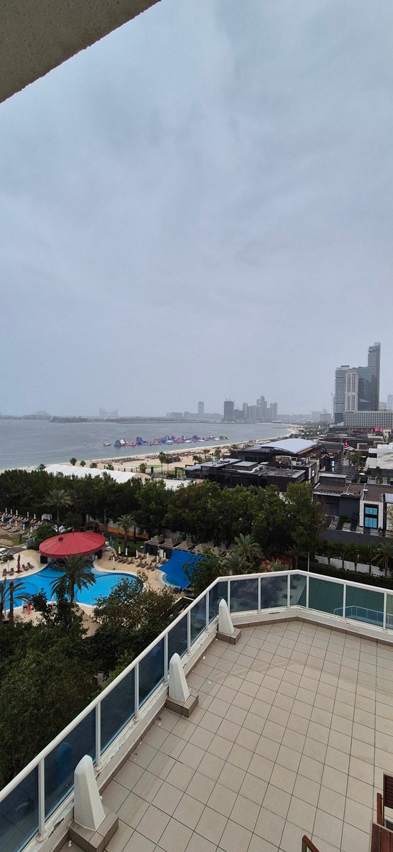 CryptoDetonator's tweet photo. Some rain today but still relaxing a bit before daily meetings!

Greetings from #dubai habibi https://t.co/G4vIZB45Gh