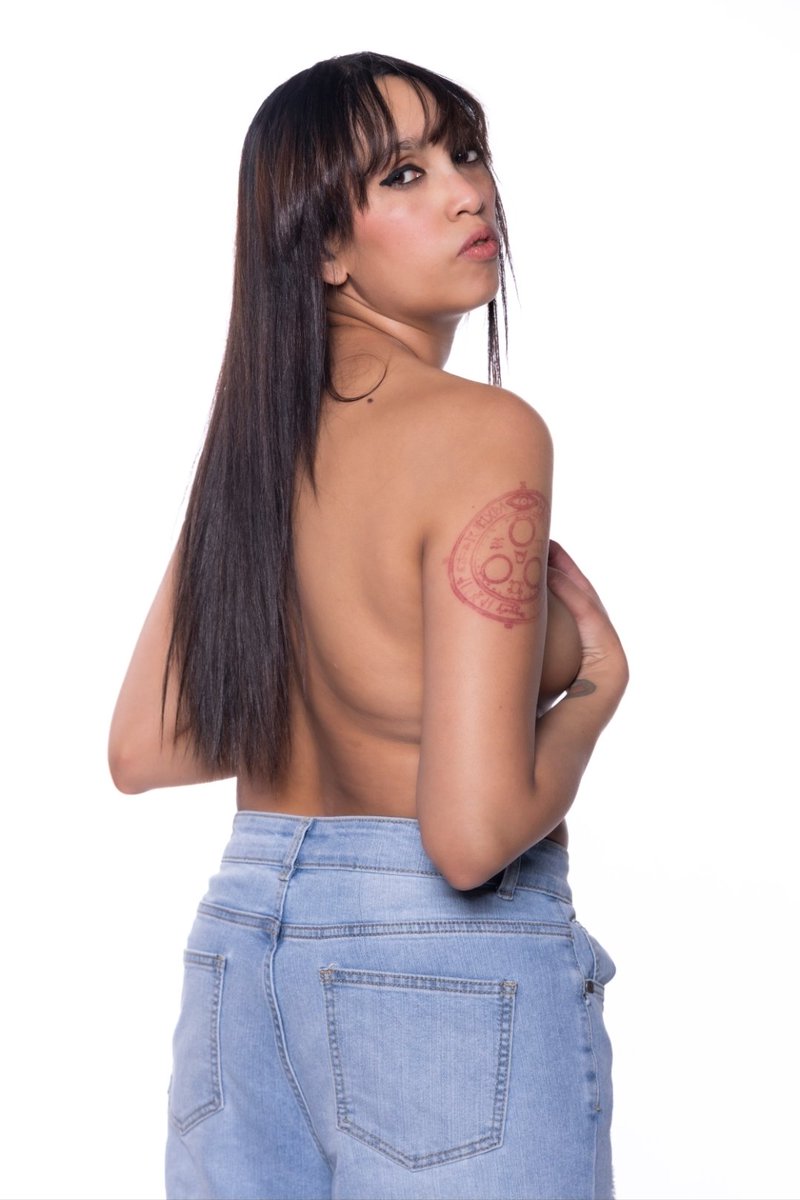 Kattyukihyo's tweet photo. #toplesstuesday #model #Photography #photoshoot #Playboy #photo #coloradogirl #contentcreator 

@JoinPlayboyClub 
@colo_hotties 

https://t.co/kjwuVnT9Zl

📷@MtShadowsPhoto https://t.co/NVg9ZtAVv0