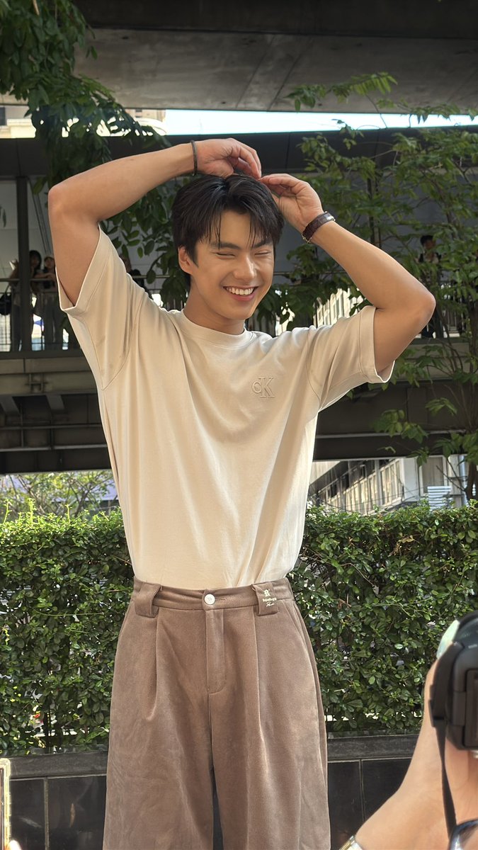 Ohm_PG's tweet photo. พิโอมติดโบว์ 🎀🧡🐶

OHMPAWAT AT FANIVAL 2026
#GMMTVFANIVAL2026xOhm
#ohmpawat https://t.co/y4WbvYsizO