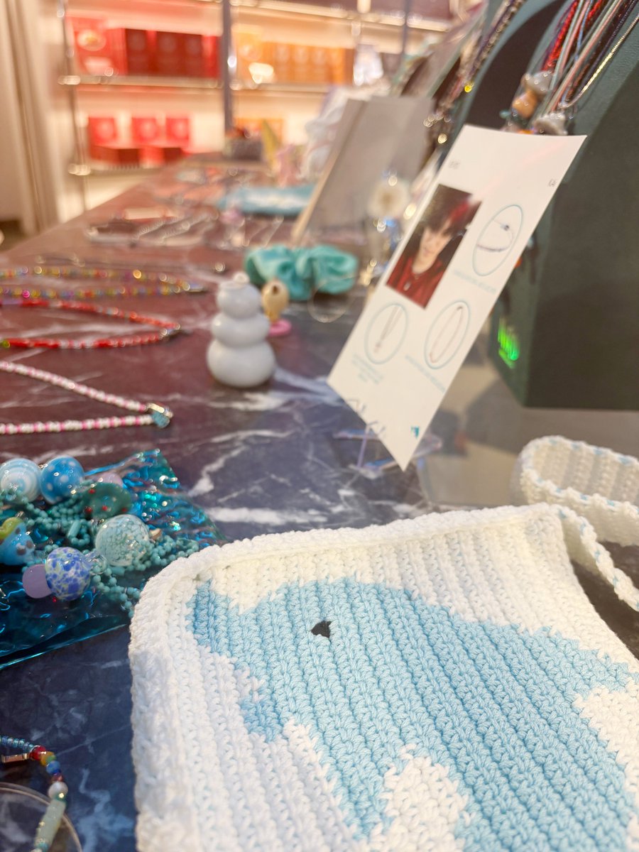 NiROSERENDIPITY's tweet photo. TOKYO POP-UP🐬🩵🎶
いよいよ明日が最終日🥹

SOLD OUTアイテムも一部入荷🫧
デザイナーも来日しますので、ぜひ遊びにきてください🐬

場所：東急プラザ原宿「ハラカド」 3F CBC
営業時間：11:00〜21:00 https://t.co/03lRETvfwI